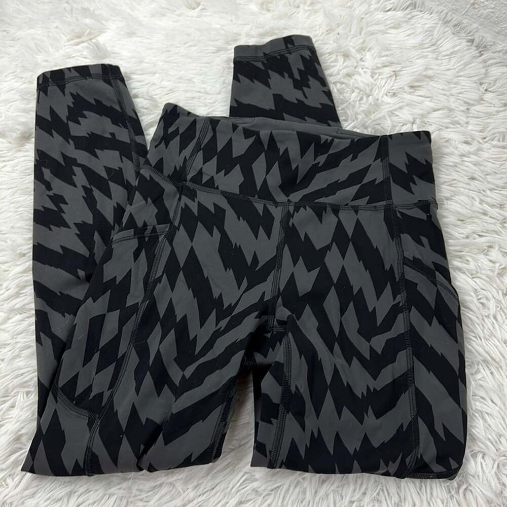 Lululemon Invigorate High-Rise Tight 25" Voltage Graphite Grey Black